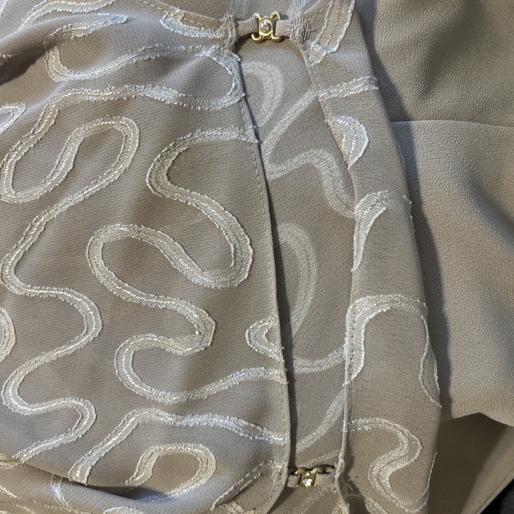 Frank Lyman Taupe Beige Cold Shoulder Embroidered Wide Leg Jumpsuit Women's 10 - Picture 8 of 9